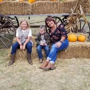 Meet your Posher, Stephanie